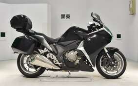 HONDA VFR1200F DCT 2013 SC63