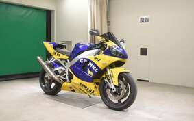 YAMAHA YZF-R1 2001 RN04