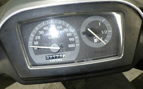 SUZUKI ADDRESS V100 CE13A