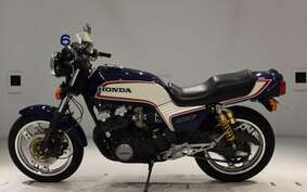 HONDA CB750F С 1983 RC04