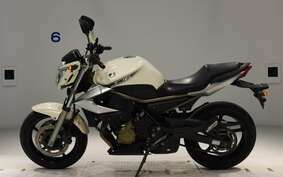 YAMAHA XJ6 N 2014