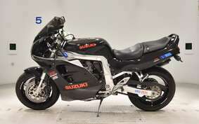 SUZUKI GSX-R1100 Gen.2 1996 GU75A