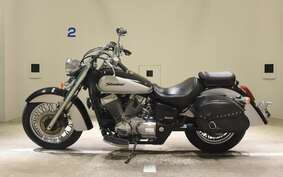 HONDA SHADOW 750 Gen. 3 2004 RC50