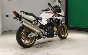 HONDA CB1300SB SUPER BOLDOR A 2012 SC54