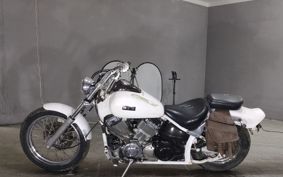 YAMAHA DRAGSTAR400 4TR