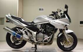 SUZUKI BANDIT 1200 S 2002 GV77A