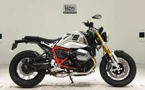 BMW R NINE T 2023