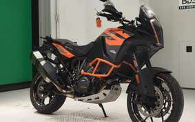 KTM 1290 SUPER ADVENTURE S 2020