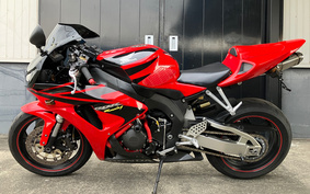 HONDA CBR1000RR 2006 SC57