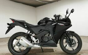 HONDA CBR125R JC50