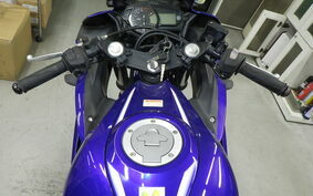 YAMAHA YZF-R25