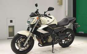 YAMAHA XJ6 N 2010