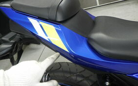 SUZUKI GSX250R DN11A