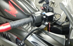 HONDA CBR250RR A MC51