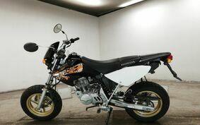 HONDA XR100 MOTARD HD13