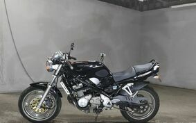 SUZUKI BANDIT 250 GJ74A