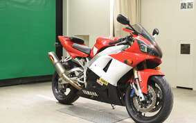 YAMAHA YZF-R1 2000 RN04