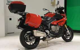 BMW S1000XR 2015