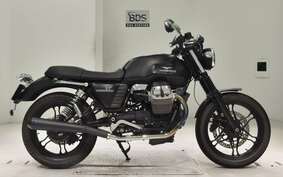 MOTO GUZZI V7 STONE 2014