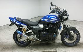 YAMAHA XJR1300 2000 RP03J