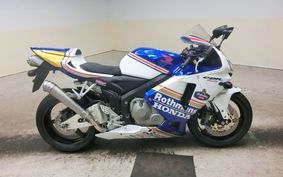 HONDA CBR600RR 2005 PC37