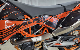 KTM 690 SMC R 2018 LST40