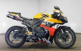 HONDA CBR600RR 2011 PC40