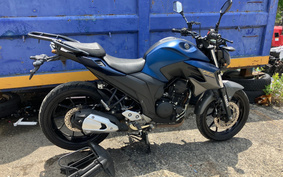 YAMAHA FZ25 RG42