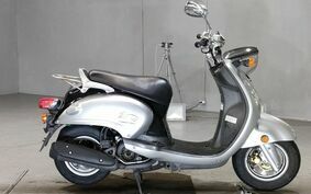 YAMAHA VINO 125 SE13