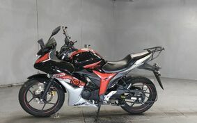 SUZUKI GIXXER 150 SF 不明