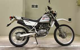 SUZUKI DJEBEL 200 (DR200SE) SH42A