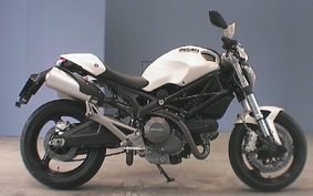 DUCATI MONSTER 696 + 2011 M500A