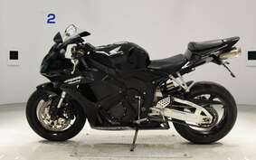 HONDA CBR1000RR 2006 SC57