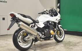 HONDA CB1300SB SUPER BOLDOR A 2012 SC54