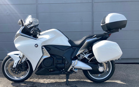 HONDA VFR1200F DCT 2011 SC63