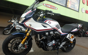 HONDA CB1300SB SUPER BOLDOR 2021 SC54