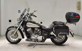 HONDA SHADOW 750 Gen. 3 ABS 2010 RC56