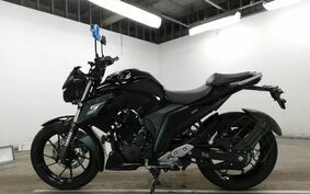 YAMAHA FZ25 RG69