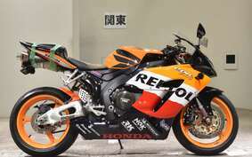 HONDA CBR1000RR 2005 SC57