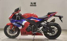 HONDA CBR1000RR R 2024 SC82