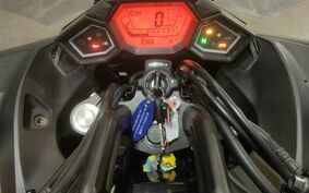 HONDA NM4 VULTUS -02 2014 RC82