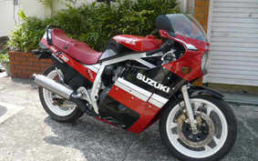 SUZUKI GSX-R750 1985 GR71F