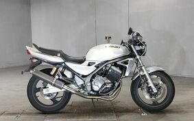 SUZUKI GSX250FX ZR250C