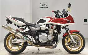 HONDA CB1300SB SUPER BOLDOR A 2006 SC54