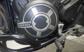 DUCATI SCRAMBLER ICON 2015