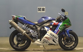 YAMAHA YZF-R1 2002 RN09