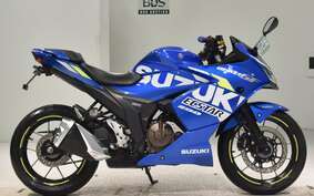 SUZUKI GIXXER 250 SF