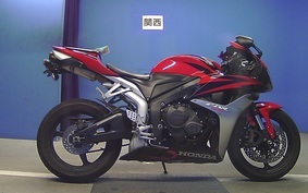 HONDA CBR600RR GEN 3 2008 PC40