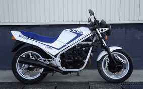 HONDA VT250Z MC08