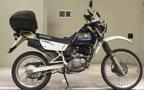 SUZUKI DJEBEL 200 (DR200SE) SH42A